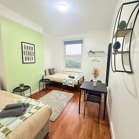 Cricklewood Broadway Guest Home London Exteriör bild