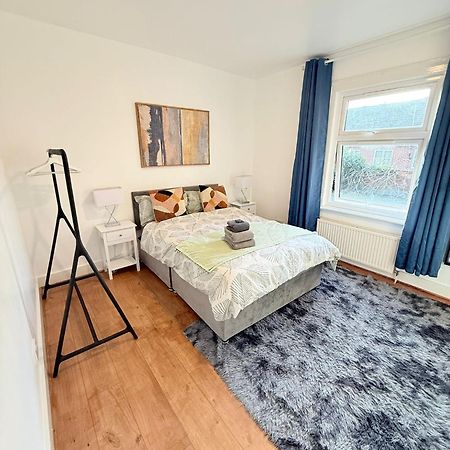 Cricklewood Broadway Guest Home London Exteriör bild