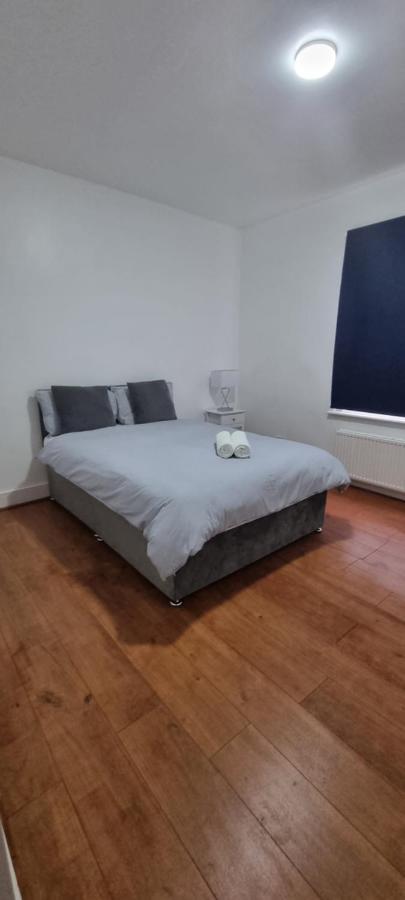 Cricklewood Broadway Guest Home London Exteriör bild