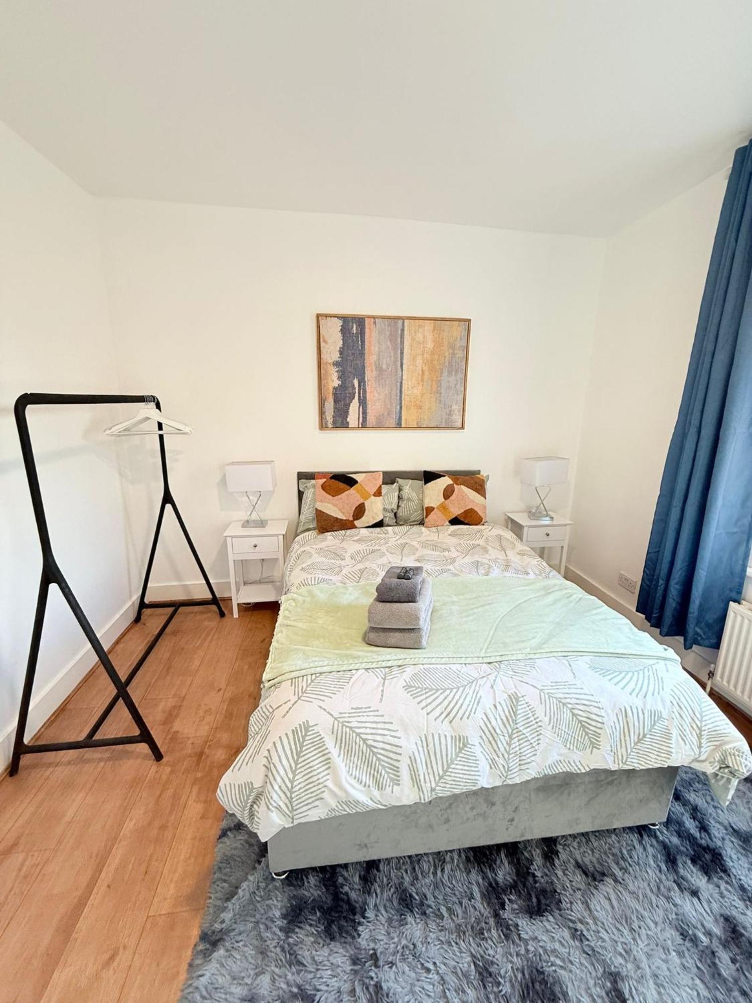Cricklewood Broadway Guest Home London Exteriör bild