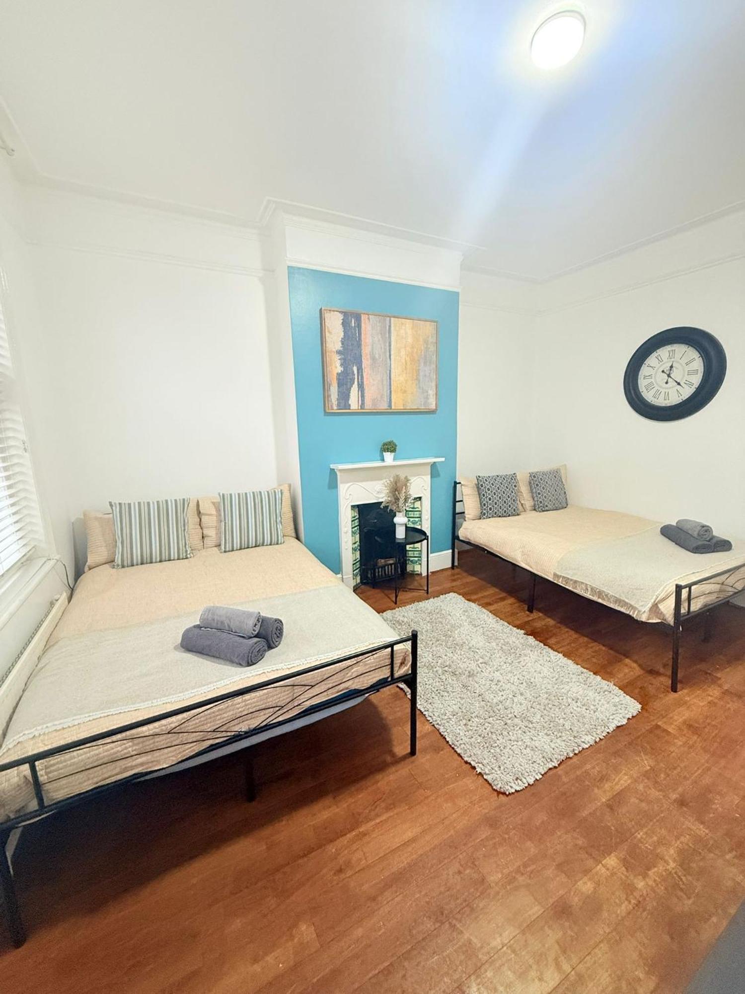 Cricklewood Broadway Guest Home London Exteriör bild